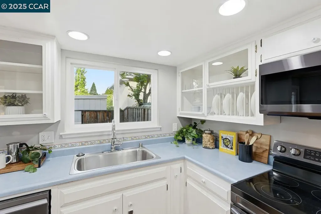 37 Miramonte Drive Moraga CA 94556