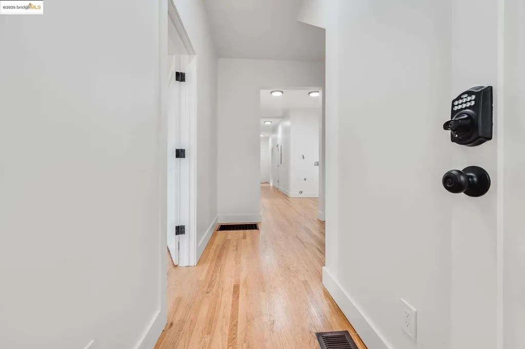 1238 12th Street Oakland CA 94607
