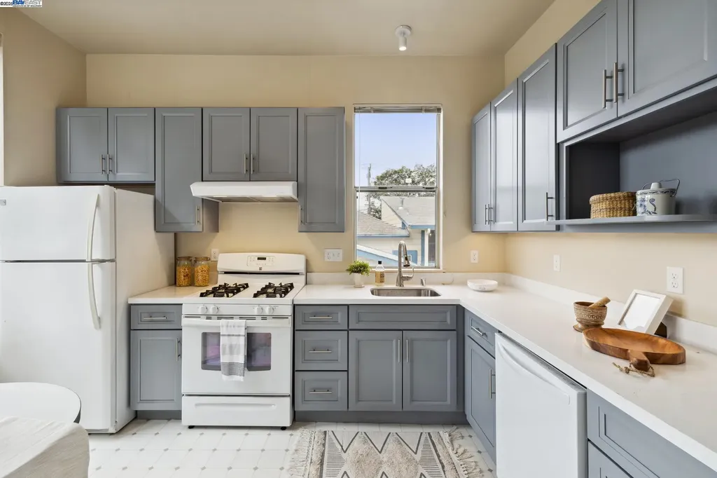 1820 3rd Street Alameda CA 94501