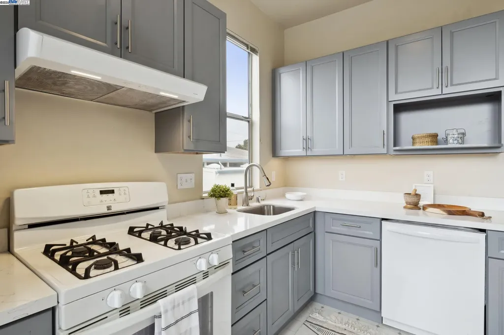 1820 3rd Street Alameda CA 94501
