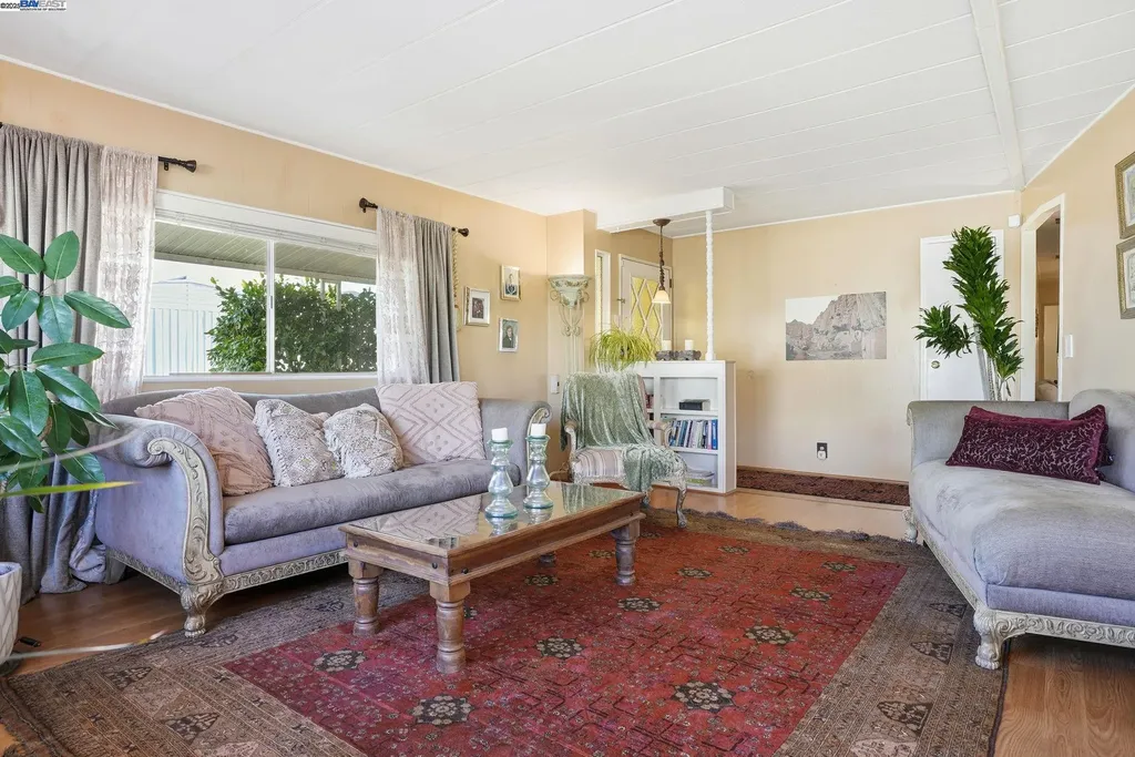 4141 Deep Creek Road Fremont CA 94555
