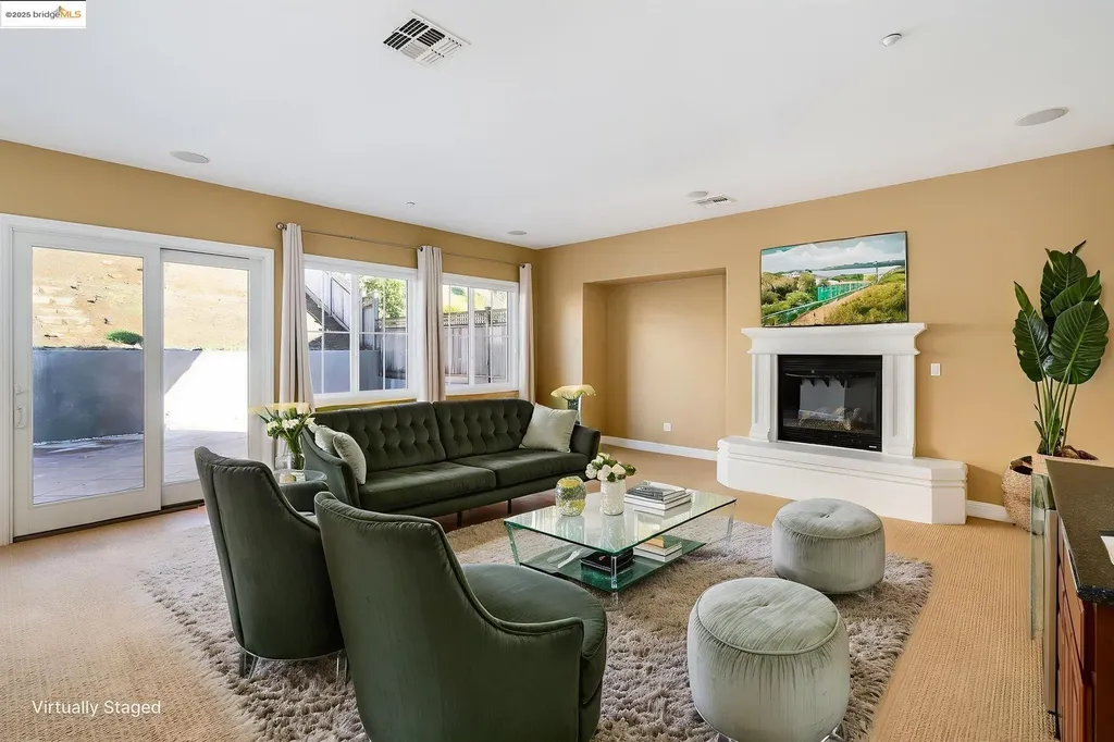 30 Arundel Drive Hayward CA 94542