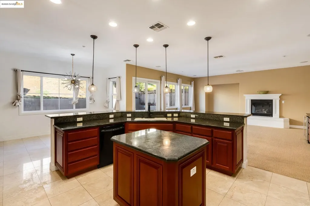 30 Arundel Drive Hayward CA 94542