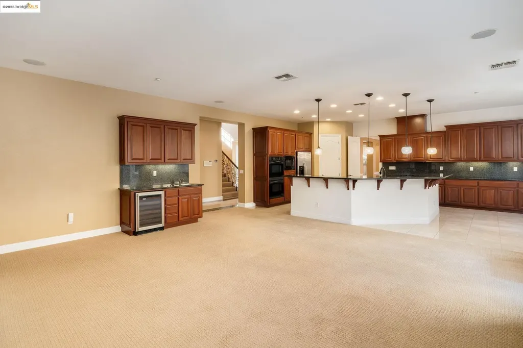 30 Arundel Drive Hayward CA 94542