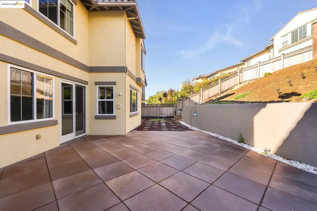 30 Arundel Drive Hayward CA 94542