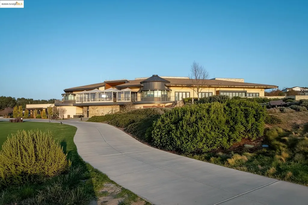 30 Arundel Drive Hayward CA 94542