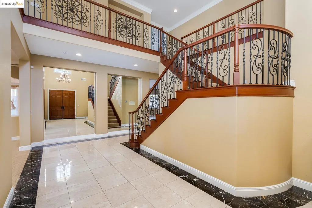 30 Arundel Drive Hayward CA 94542