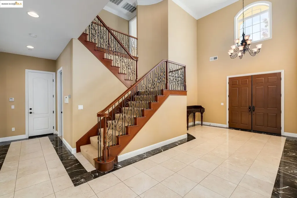 30 Arundel Drive Hayward CA 94542