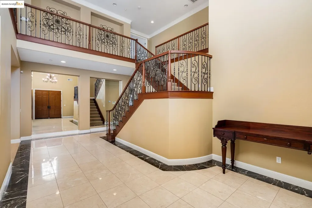 30 Arundel Drive Hayward CA 94542