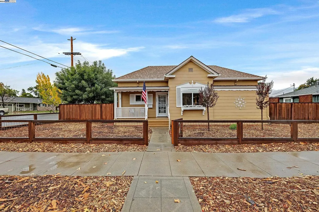 589 M Street Livermore CA 94550