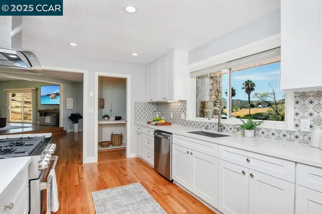 4161 Leon Drive Clayton CA 94517