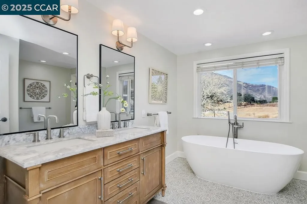 4161 Leon Drive Clayton CA 94517