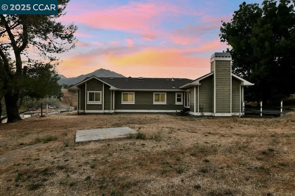 4161 Leon Drive Clayton CA 94517