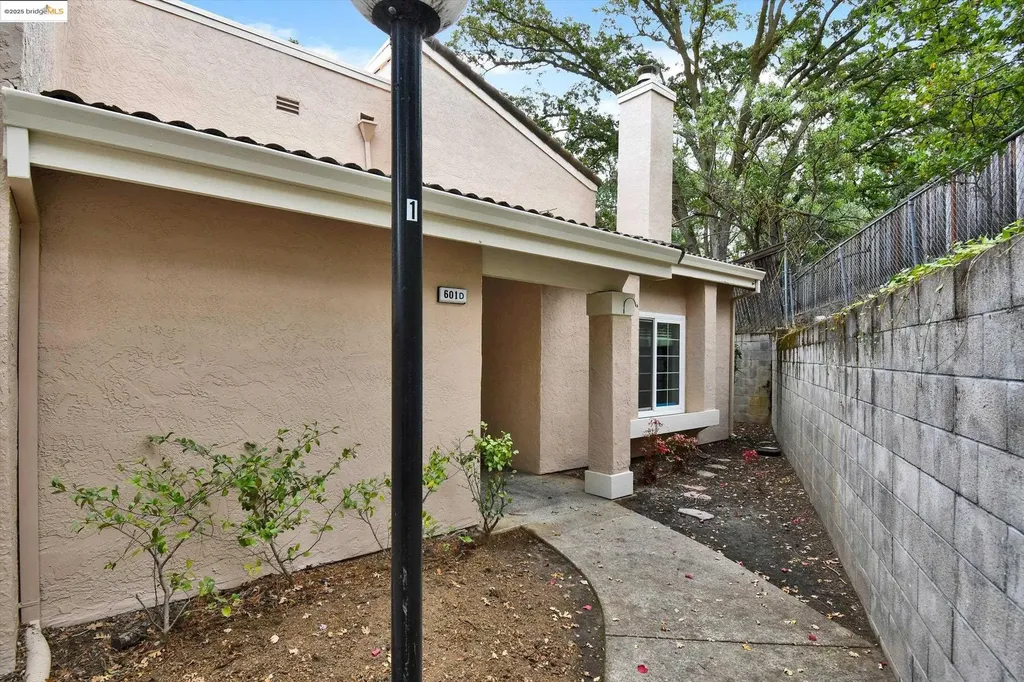 601 Palomino Drive Pleasanton CA 94566
