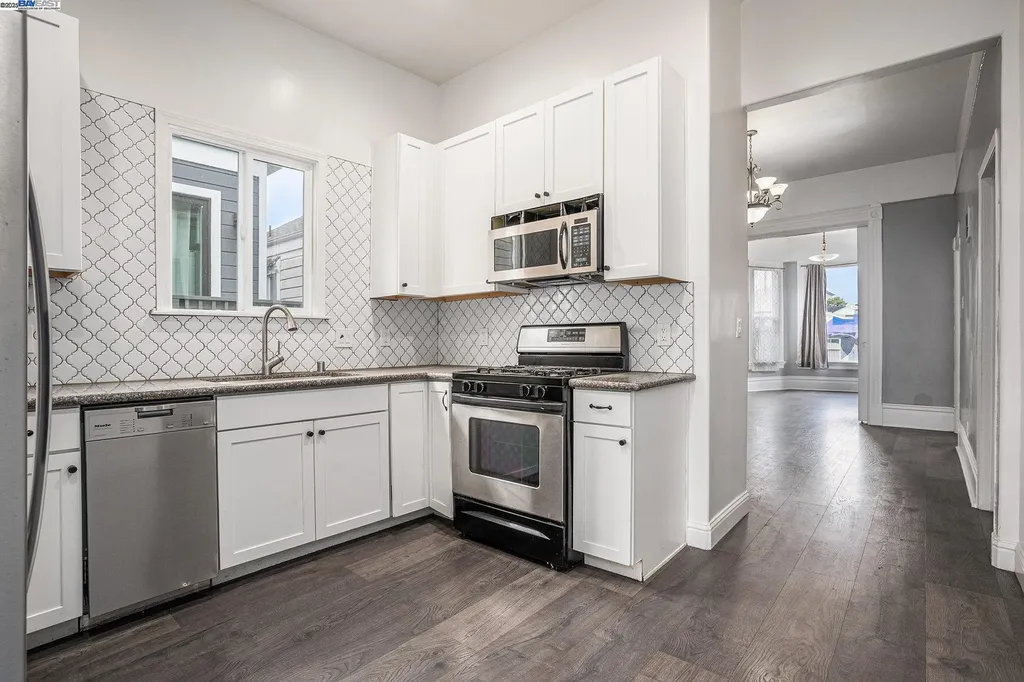 185 7th Street Oakland CA 94607