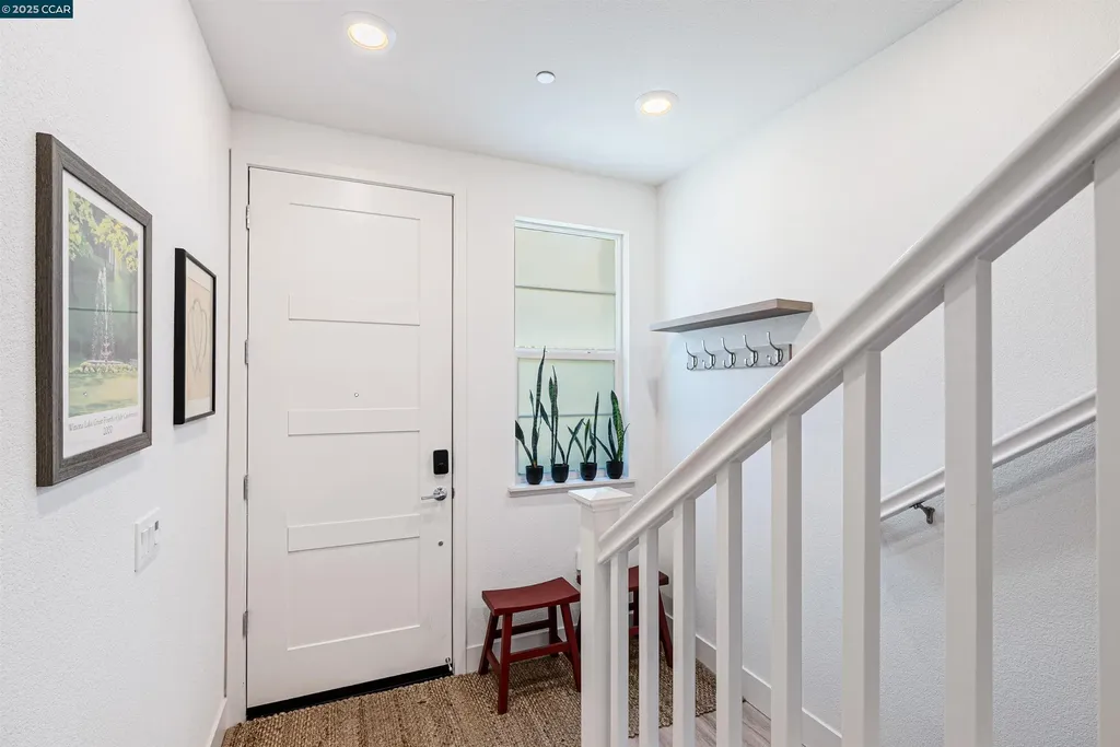 729 Delve Court Hayward CA 94544