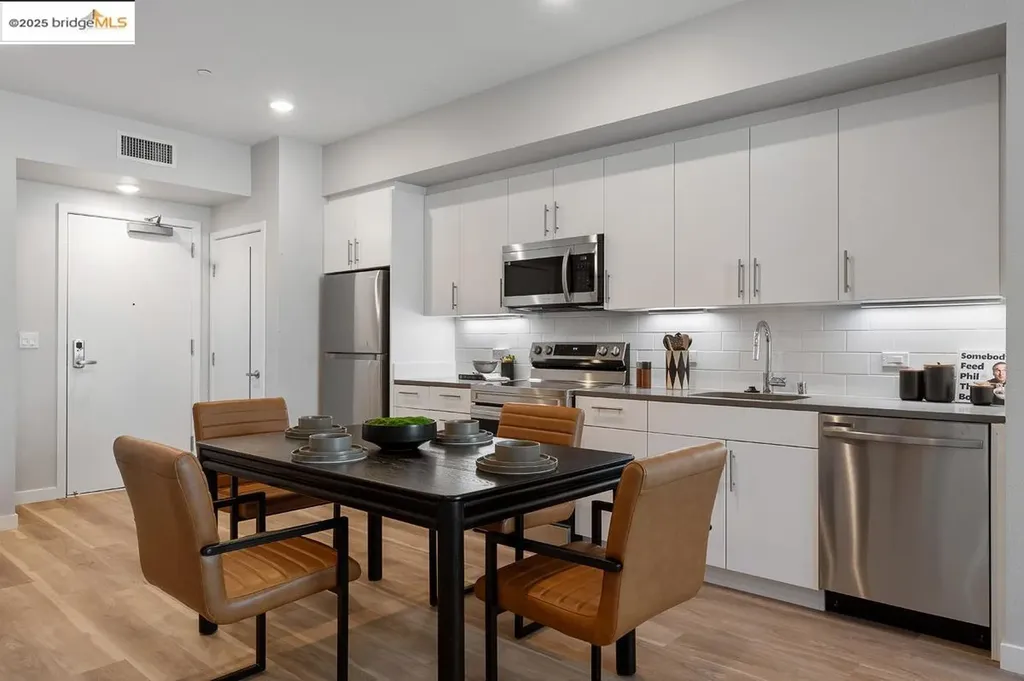 260 Brooklyn Basin Way Oakland CA 94606