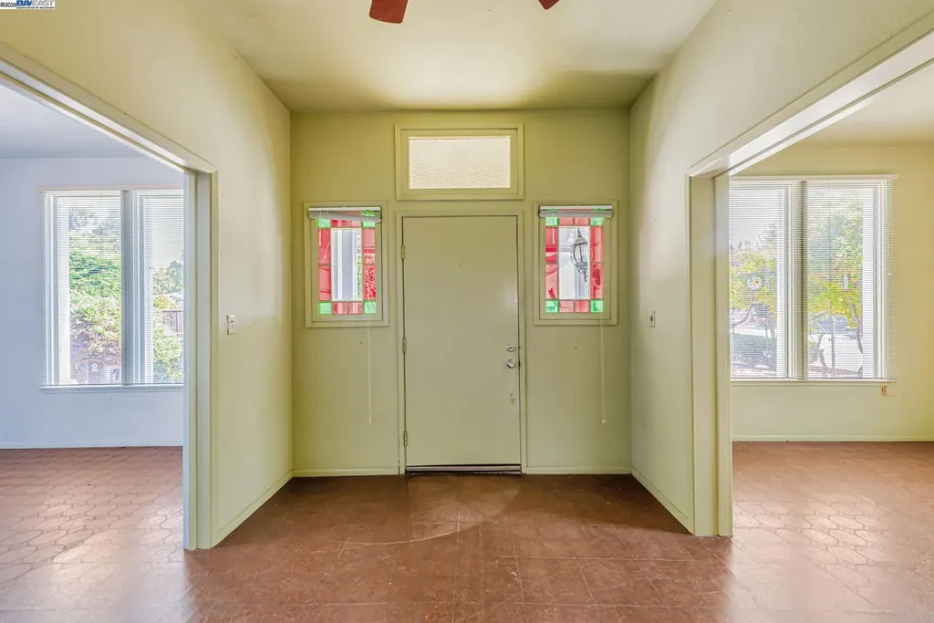 37915 Vallejo Street Fremont CA 94536