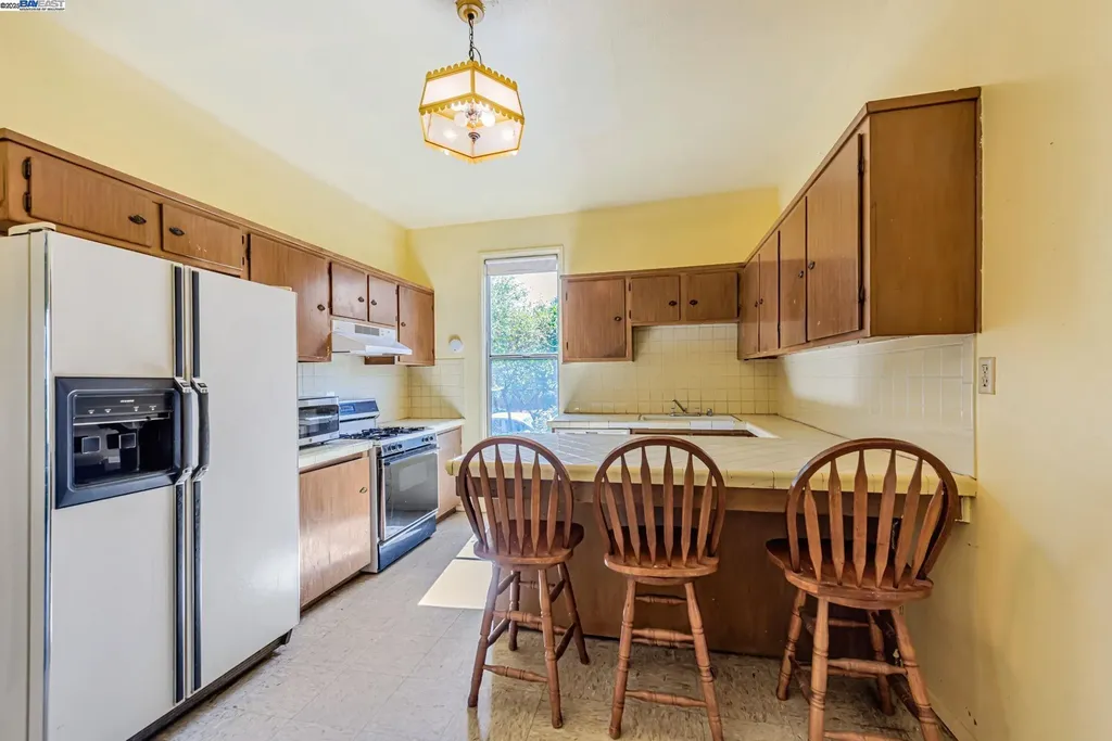 37915 Vallejo Street Fremont CA 94536