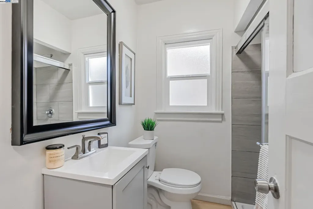 1007 47th Street Emeryville CA 94608