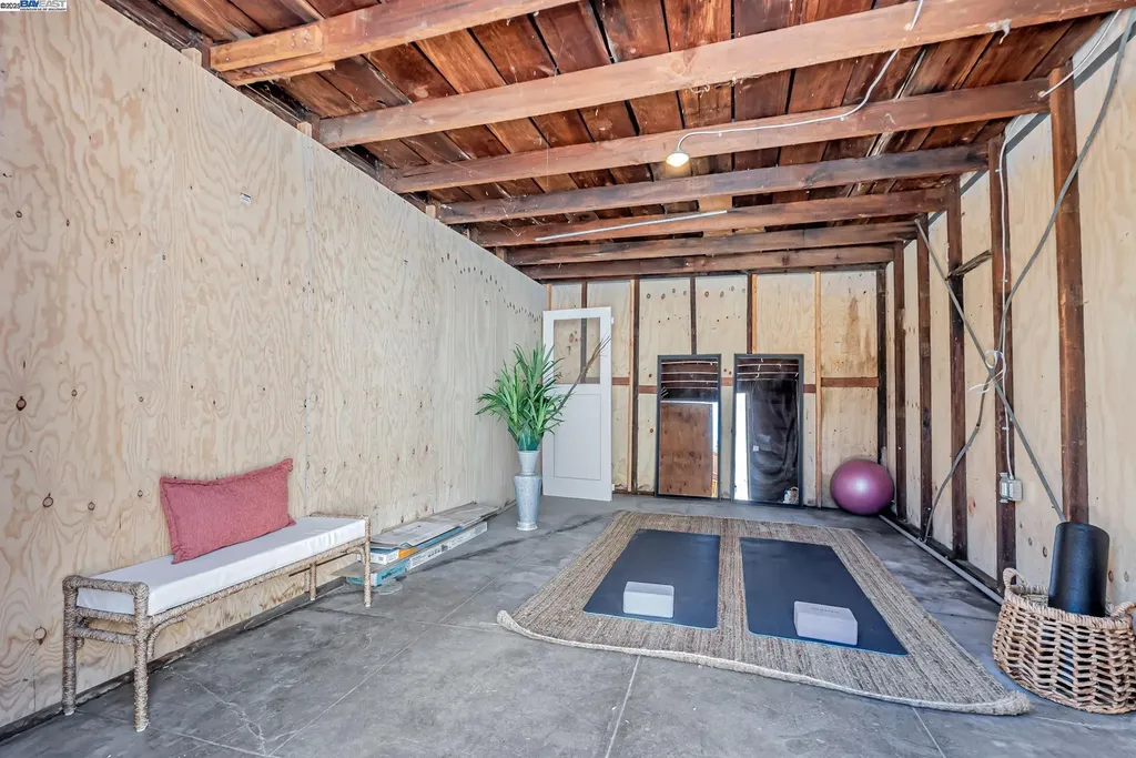 1007 47th Street Emeryville CA 94608