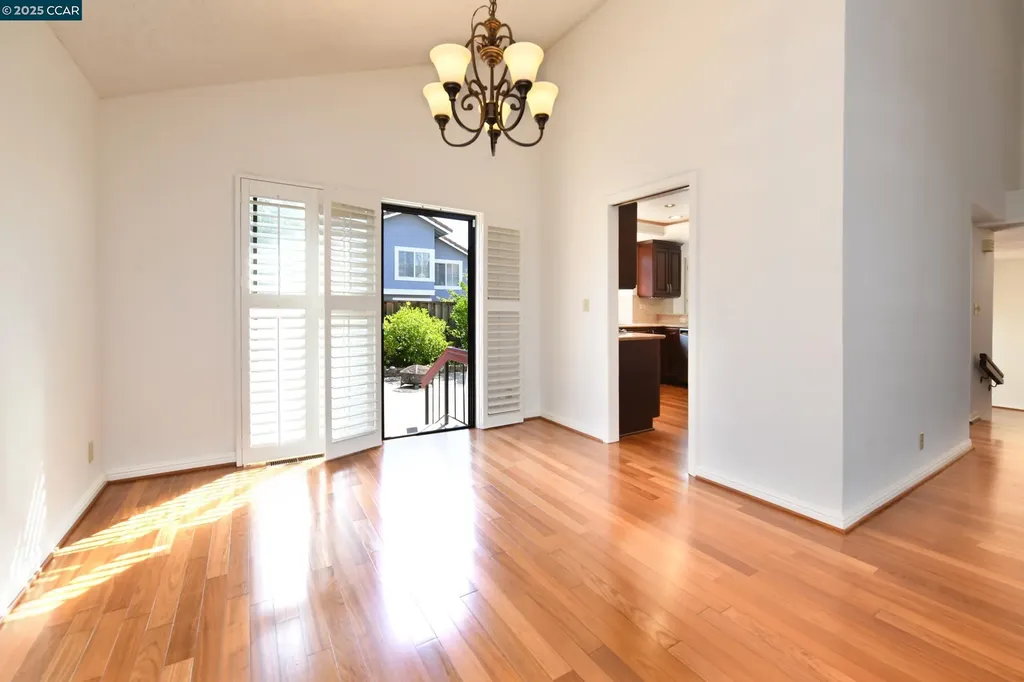 319 Oak Glen Court Martinez CA 94553