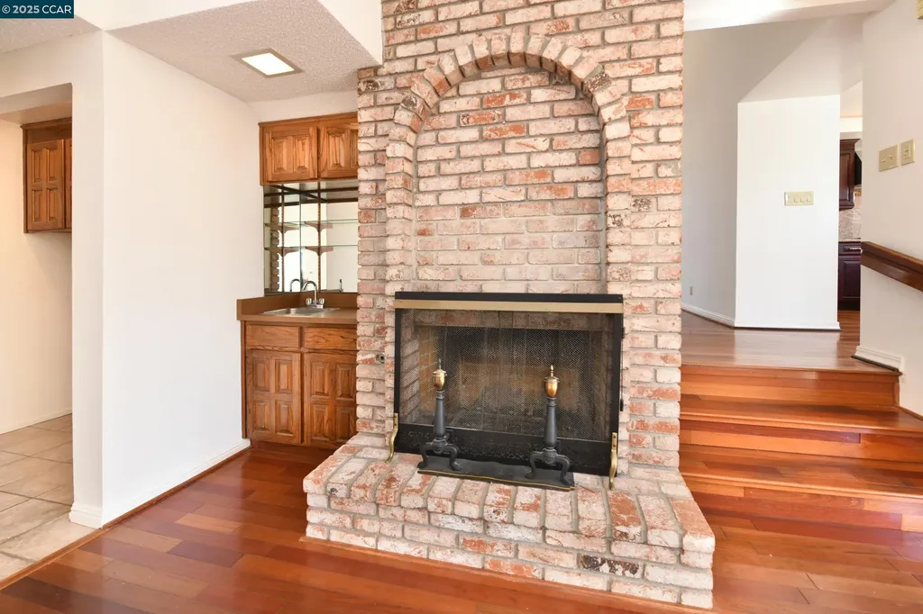 319 Oak Glen Court Martinez CA 94553