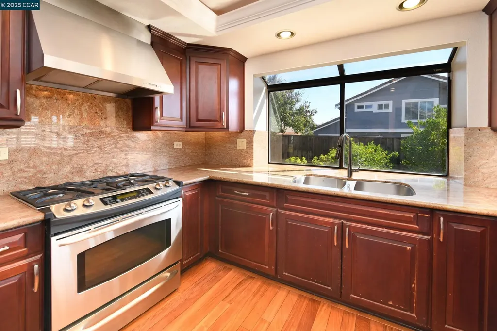 319 Oak Glen Court Martinez CA 94553