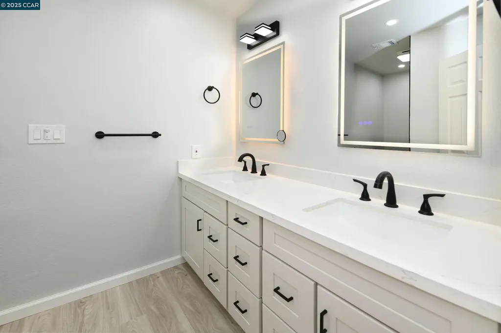 319 Oak Glen Court Martinez CA 94553