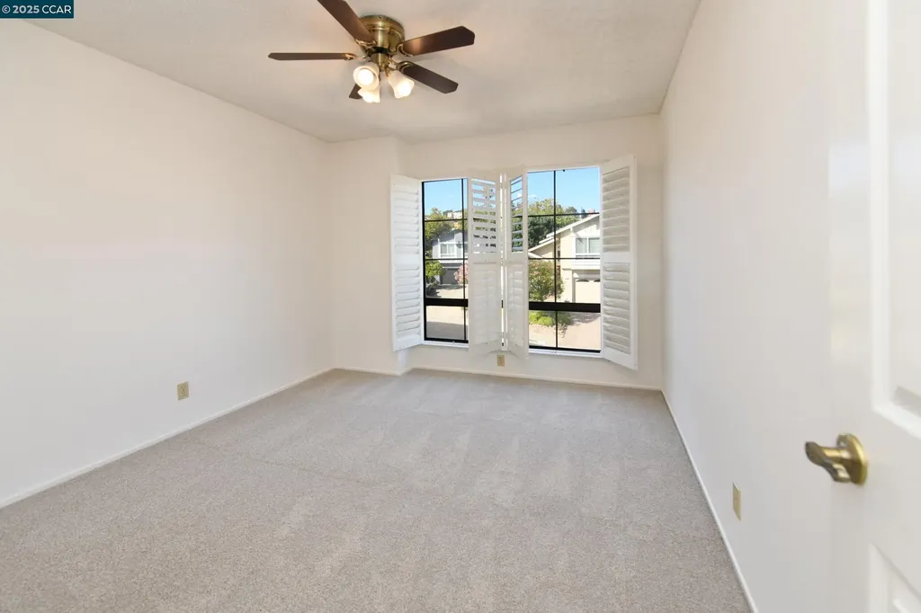 319 Oak Glen Court Martinez CA 94553