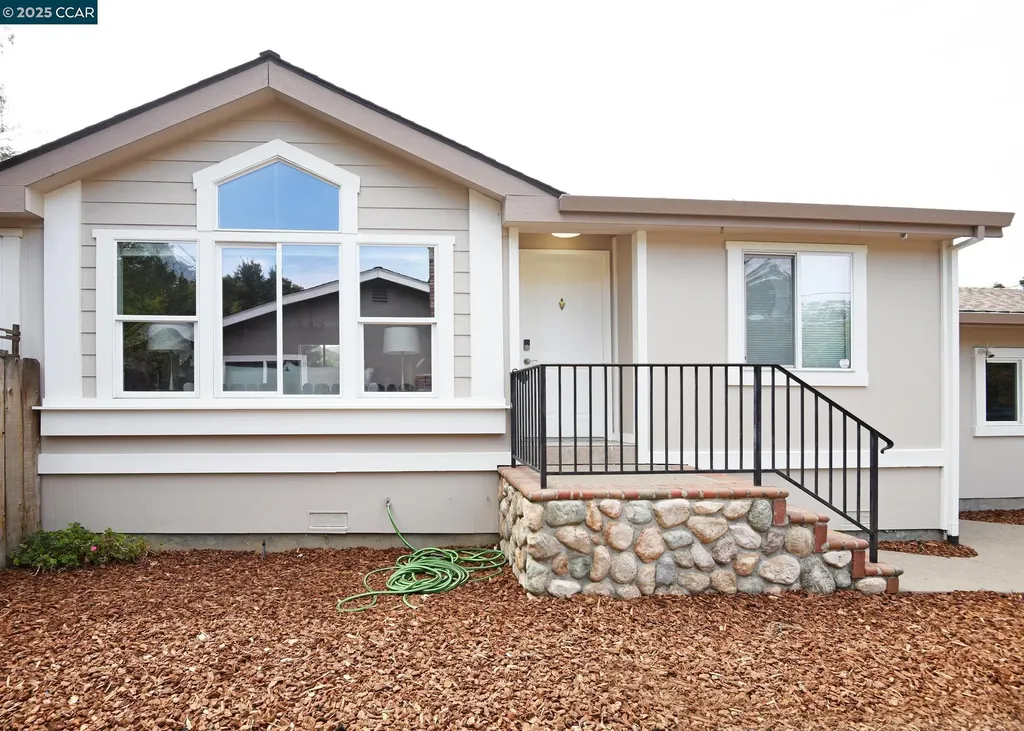 626 E Street Martinez CA 94553