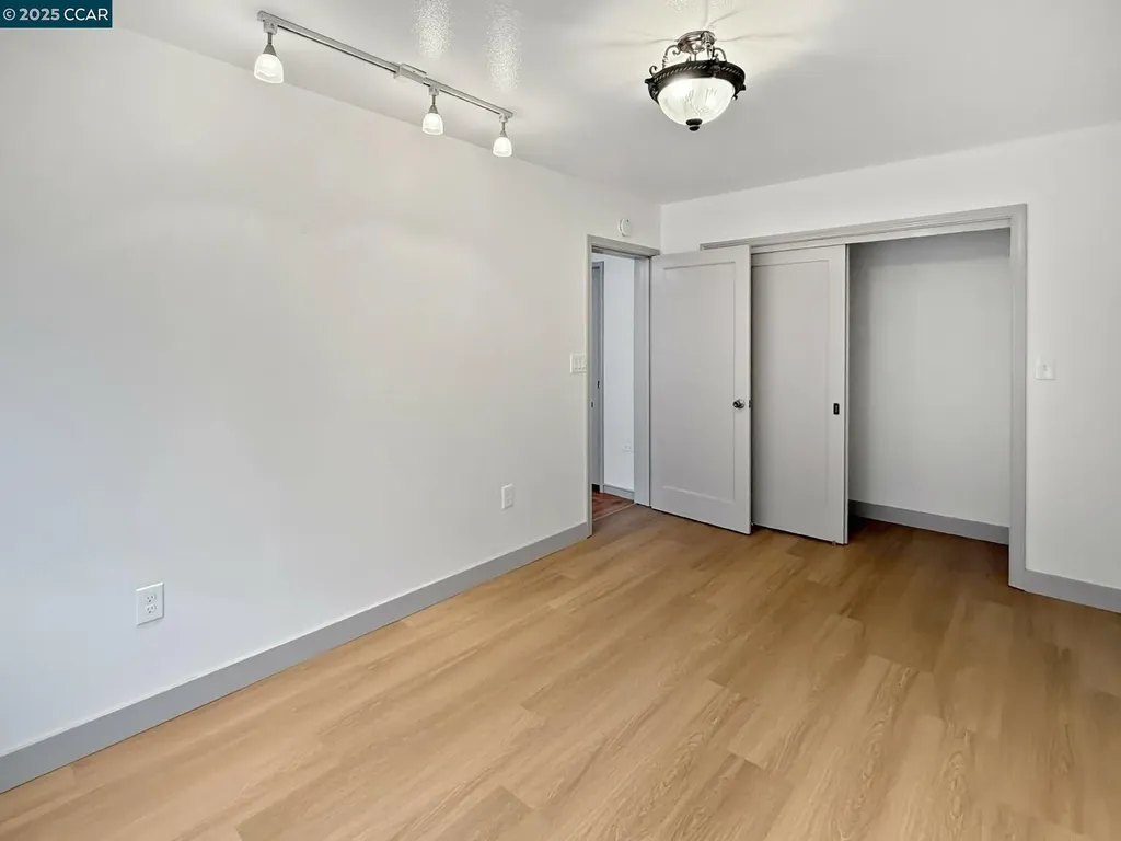 1919 Curtis Berkeley CA 94702