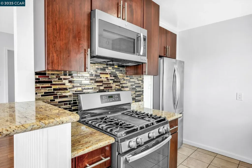 1919 Curtis Berkeley CA 94702