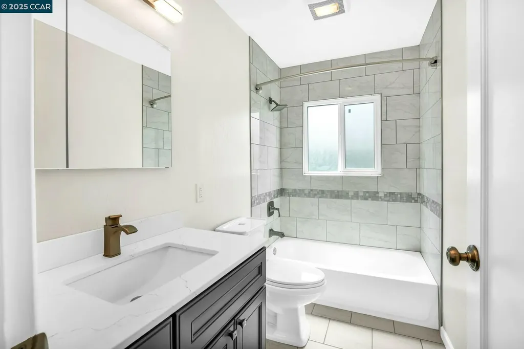 1919 Curtis Berkeley CA 94702