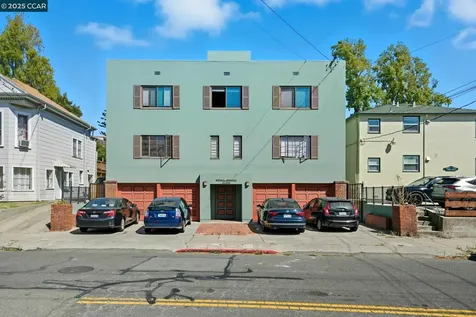 1919 Curtis Berkeley CA 94702