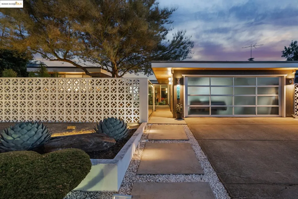 4860 Bryce Canyon Park Drive Fremont CA 94538