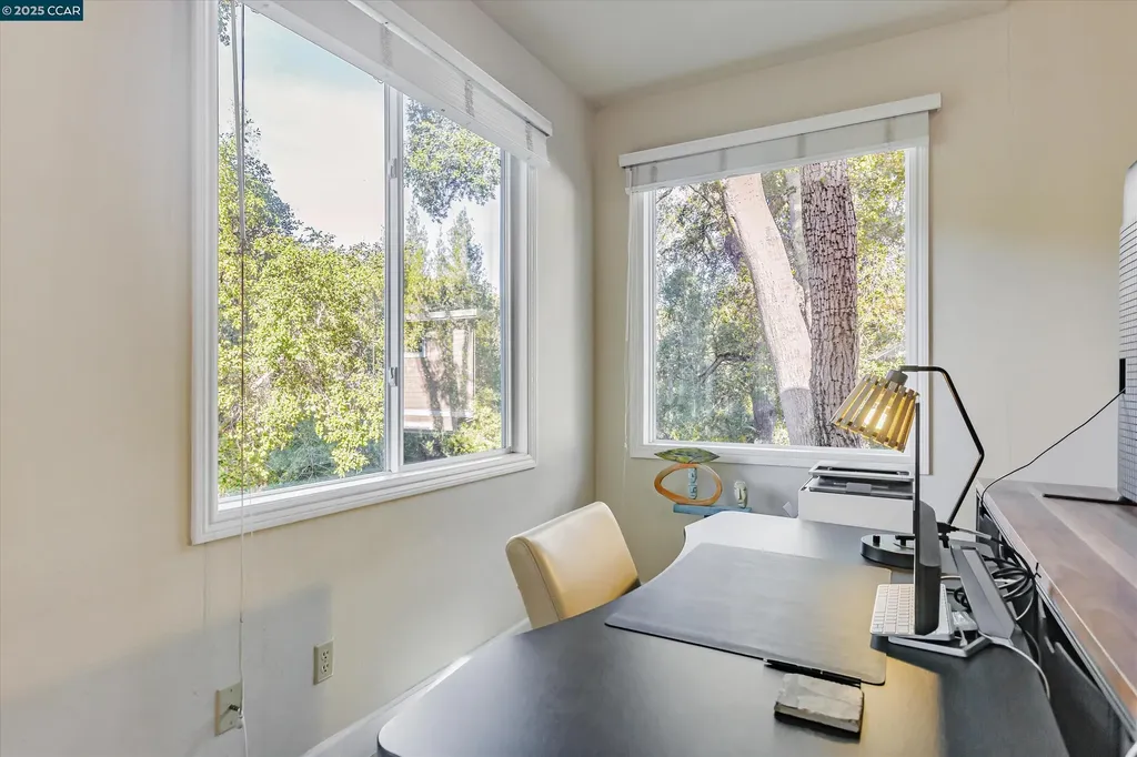 31 Merrill Circle S Moraga CA 94556