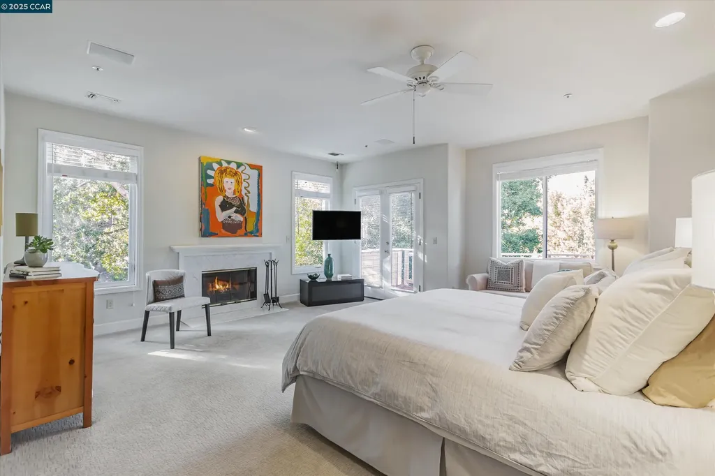 31 Merrill Circle S Moraga CA 94556