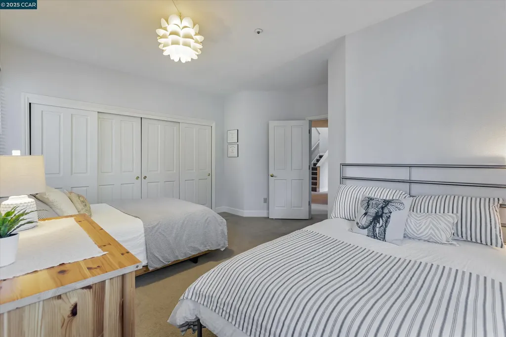 31 Merrill Circle S Moraga CA 94556