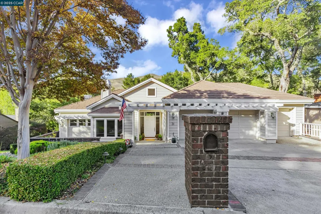 31 Merrill Circle S Moraga CA 94556