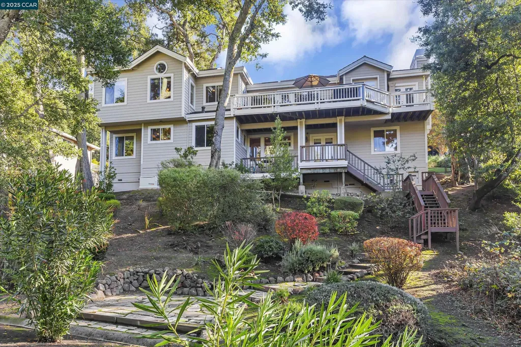 31 Merrill Circle S Moraga CA 94556