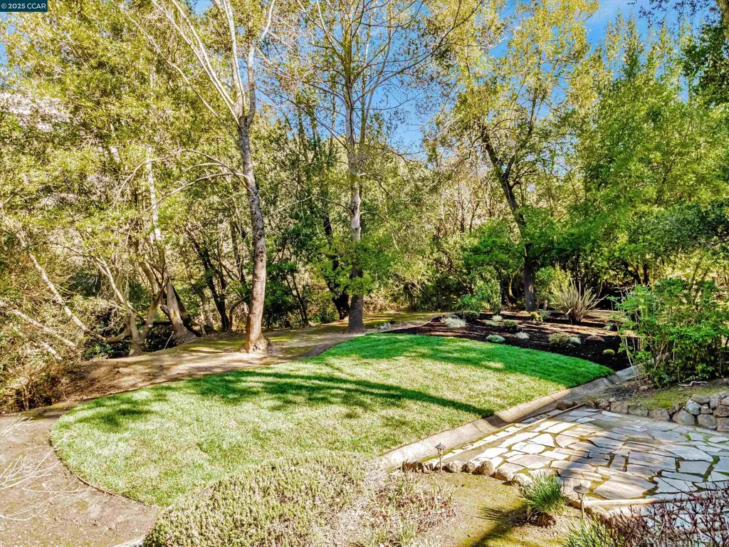 31 Merrill Circle S Moraga CA 94556