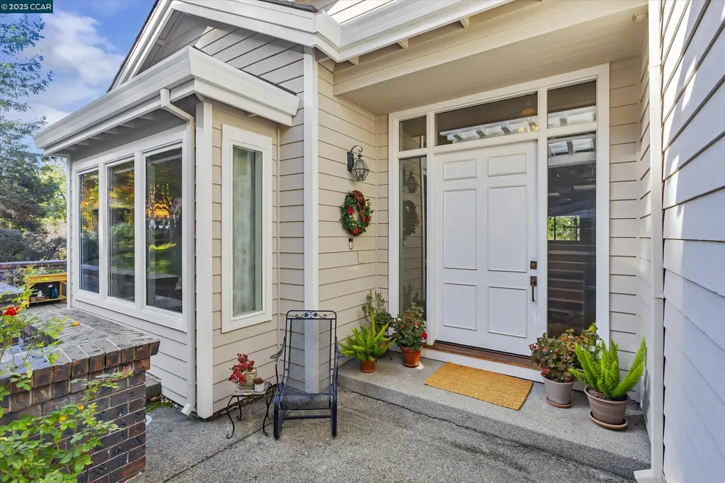 31 Merrill Circle S Moraga CA 94556