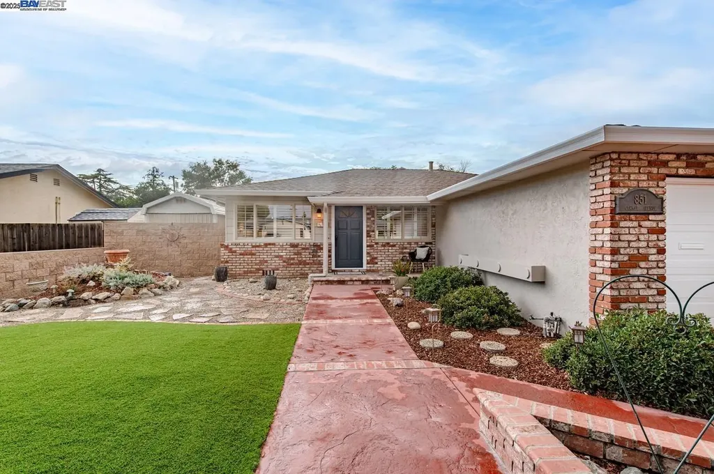 851 Carmel Avenue Livermore CA 94550