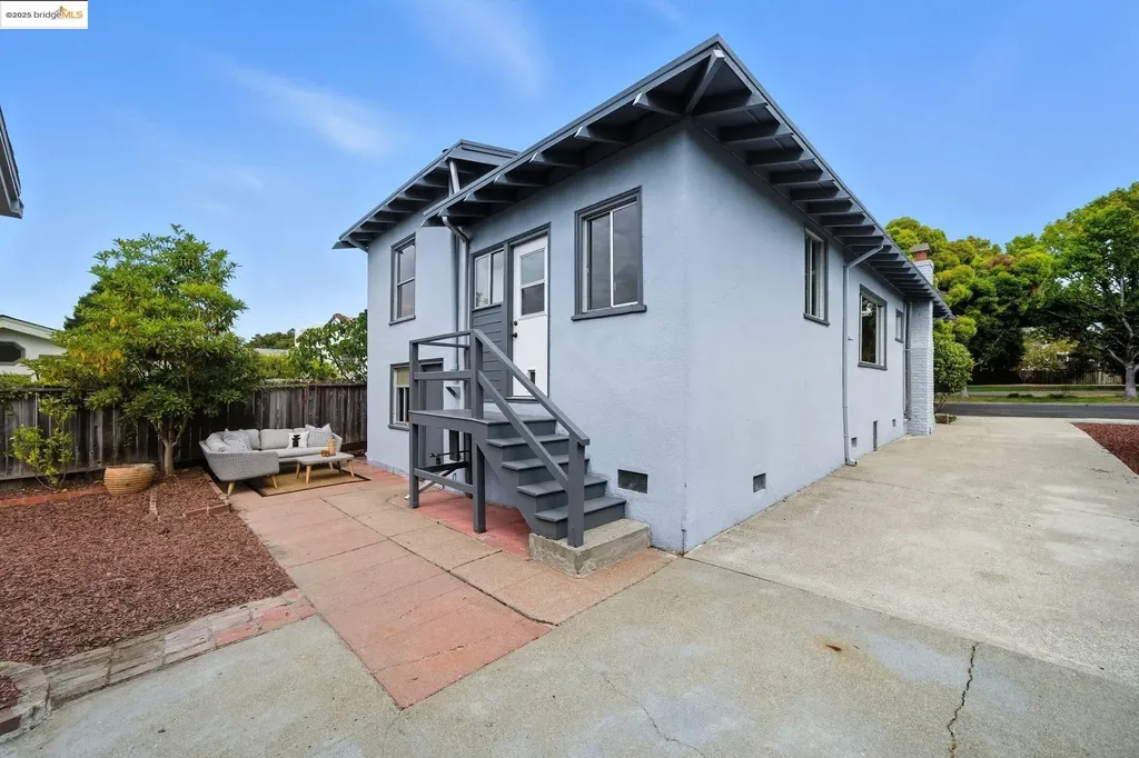 1112 Masonic Avenue Albany CA 94706