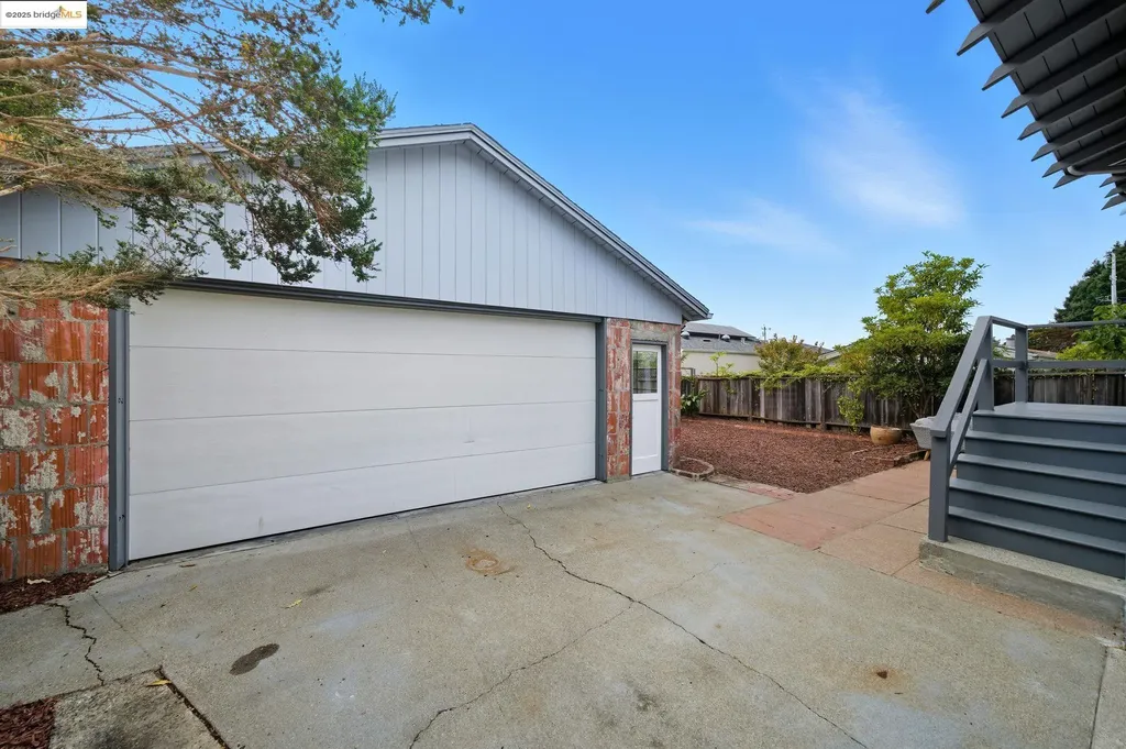 1112 Masonic Avenue Albany CA 94706