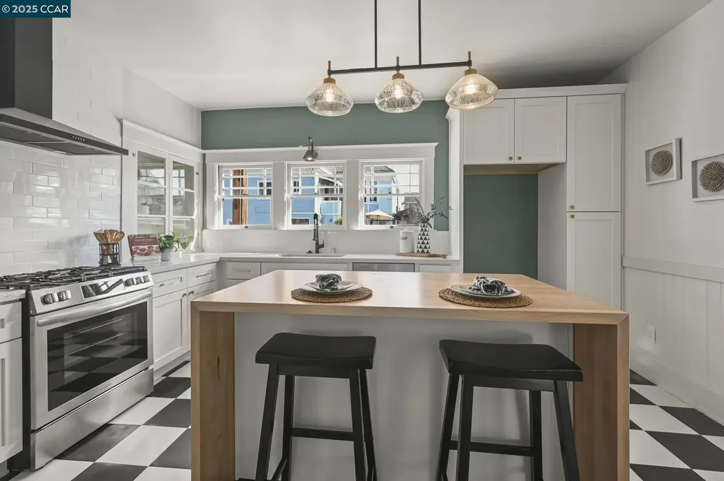 236 Buckley Street Martinez CA 94553