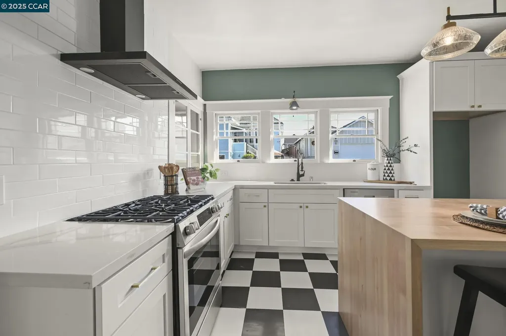 236 Buckley Street Martinez CA 94553