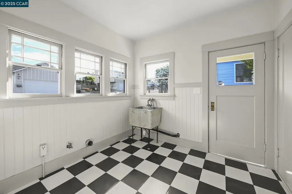 236 Buckley Street Martinez CA 94553