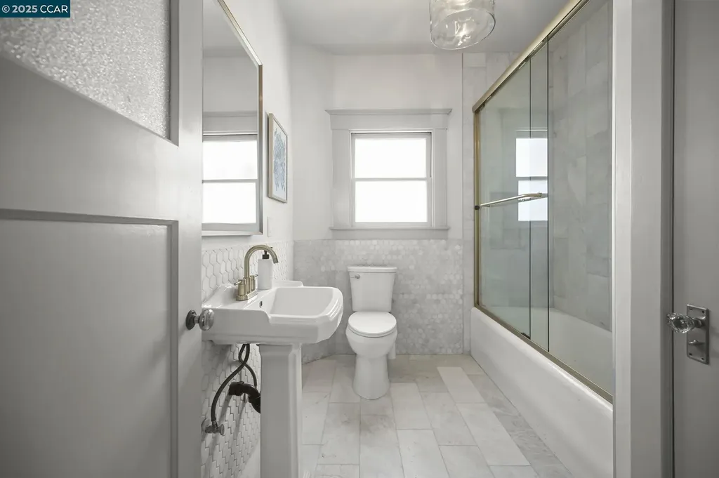 236 Buckley Street Martinez CA 94553